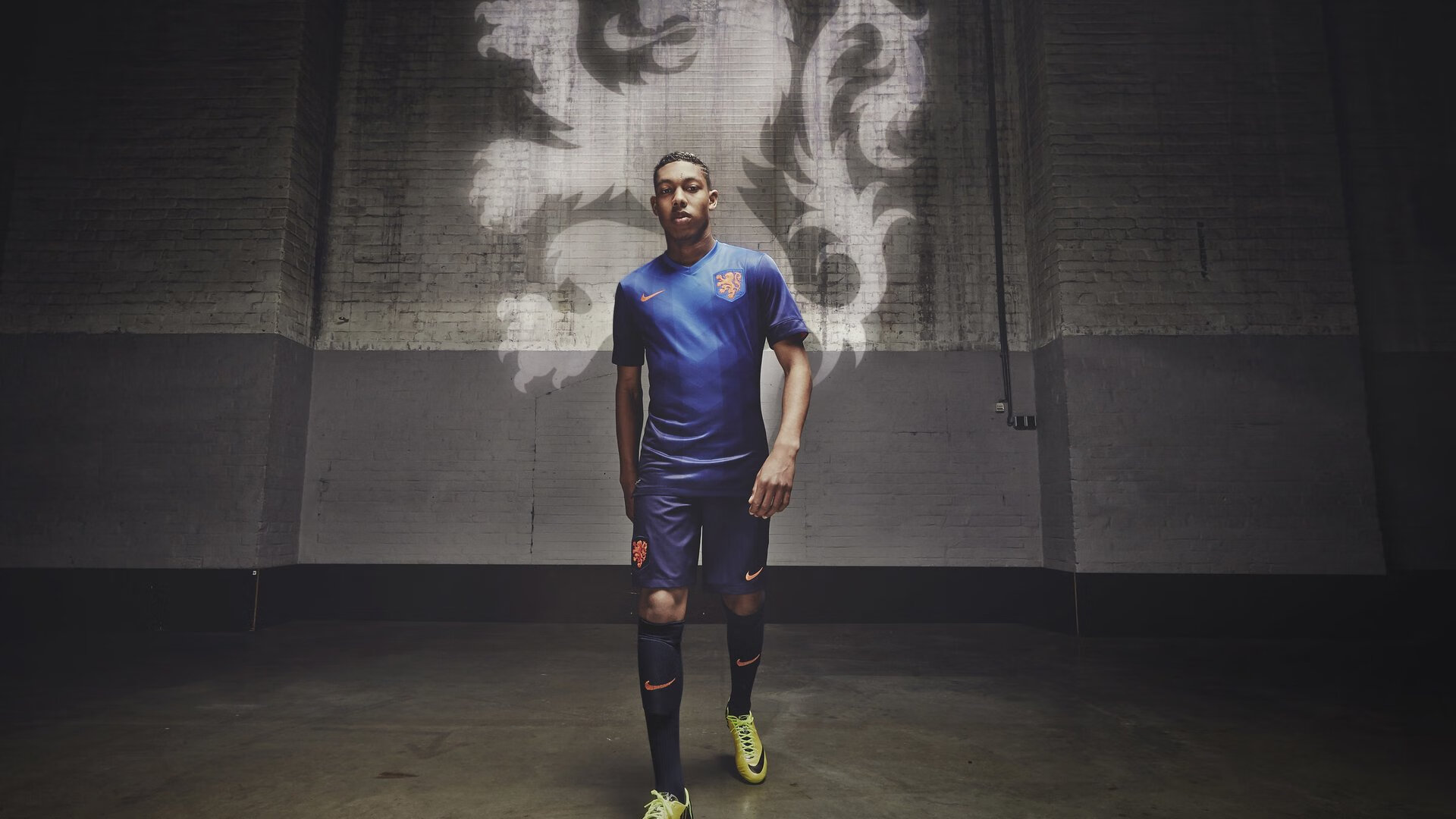 本周最火足球新闻